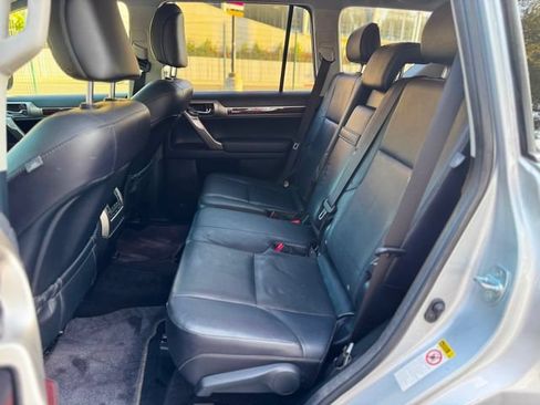 Used 2014 Lexus GX 460 w/ Premium Package AWD/4WD image 31