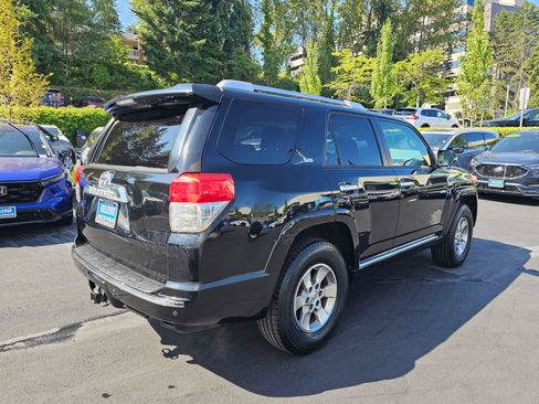 Used 2012 Toyota 4Runner SR5 w/ Convenience Pkg AWD/4WD image 7