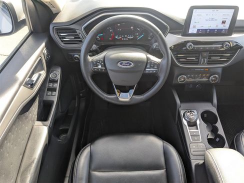 Used 2020 Ford Escape SEL image 18