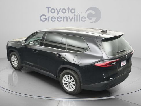 Certified 2025 Toyota Grand Highlander FWD image 8