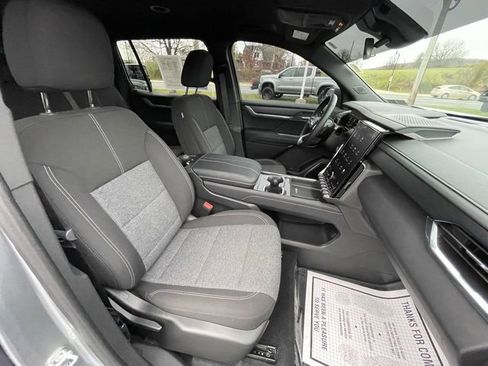 Certified 2025 GMC Acadia Elevation image 40