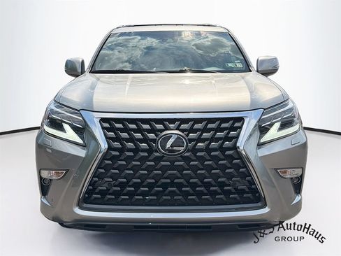 Used 2023 Lexus GX 460 Premium w/ Premium Package AWD/4WD image 2