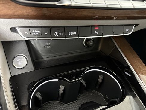 Used 2022 Audi A4 2.0T Premium Plus image 30