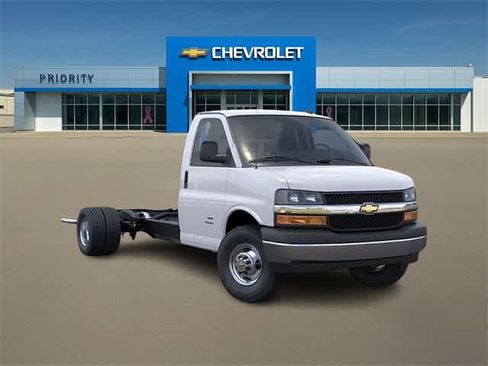 New 2025 Chevrolet Express 3500 w/ Power Convenience Package image 1