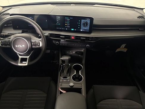 New 2026 Kia K5 LXS FWD image 33