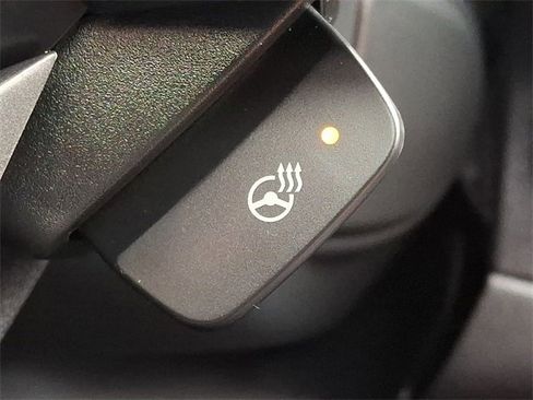 Used 2023 Subaru Ascent Touring image 29