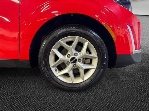 Certified 2024 Kia Soul LX w/ Option Group 015 image 11