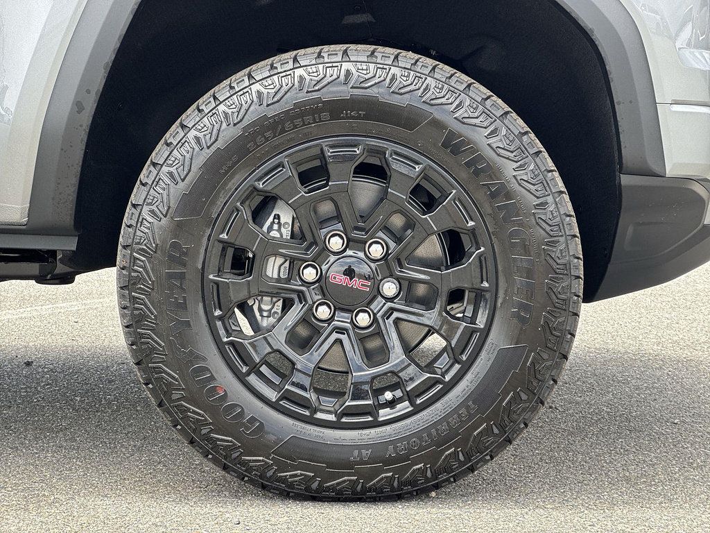 New 2026 GMC Canyon Elevation RWD image 30