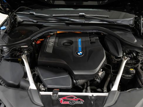 Used 2018 BMW 530e w/ Premium Package 2 image 54