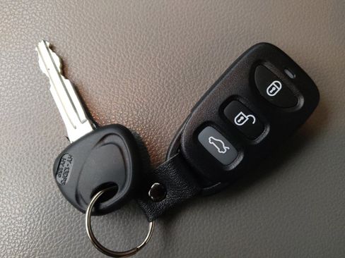 Used 2019 Hyundai Elantra SEL image 32