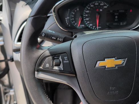 Used 2018 Chevrolet Trax LT w/ LT Convenience Package AWD/4WD image 22
