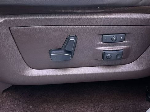 Used 2013 RAM 1500 Laramie Longhorn AWD/4WD image 12