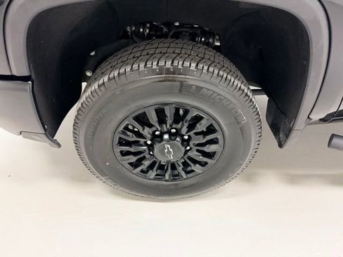 Certified 2024 Chevrolet Silverado 3500 W/T image 19