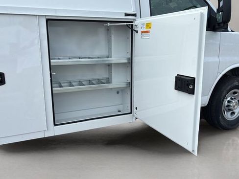 New 2025 Chevrolet Express 3500 Work Van w/ Power Convenience Package image 7