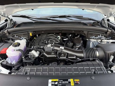 New 2025 Jeep Grand Cherokee Altitude AWD/4WD image 14