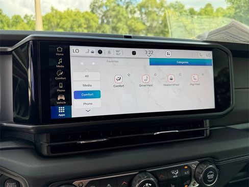 New 2025 Jeep Gladiator Mojave w/ Convenience Group image 30