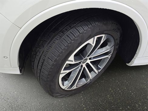 Certified 2025 Audi Q7 2.0T Premium Plus w/ Premium Plus Package image 33