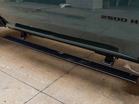 Used 2025 Chevrolet Silverado 2500 LTZ w/ Trail Boss Package image 13