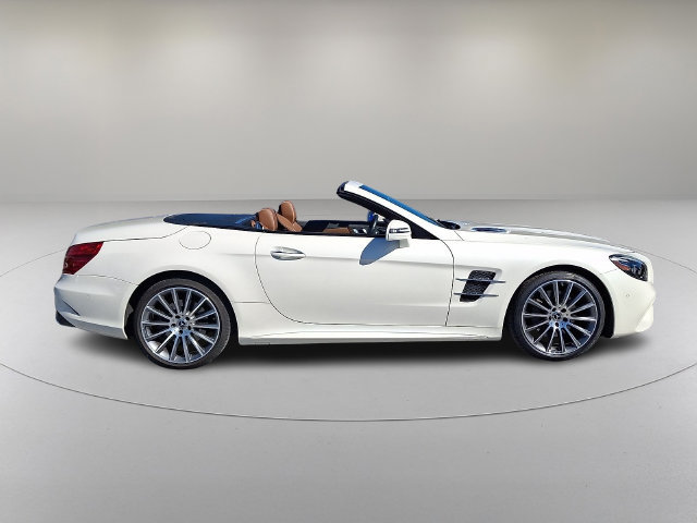 Used 2019 Mercedes-Benz SL 550 image 7