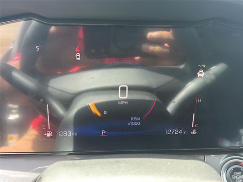 Used 2025 Chevrolet Trax ACTIV w/ Sunroof Package FWD image 5