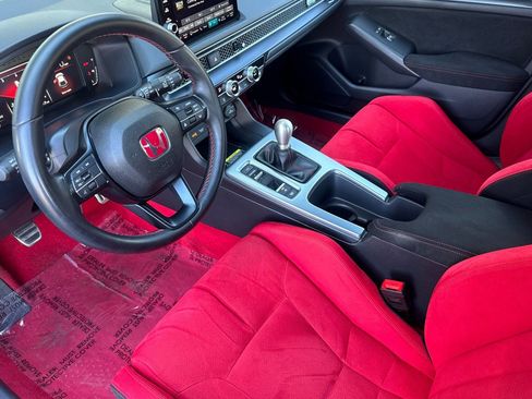 Used 2024 Honda Civic Type R image 11