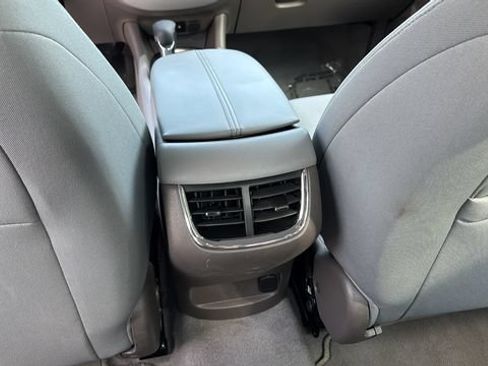 Used 2024 Chevrolet Malibu LT FWD image 20