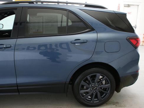 Used 2024 Chevrolet Equinox RS w/ RS Leather Package image 5