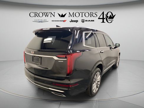 Used 2025 Cadillac XT6 Premium Luxury AWD/4WD image 6