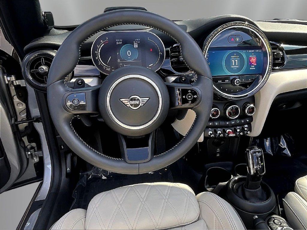 Used 2024 MINI Cooper S FWD image 8