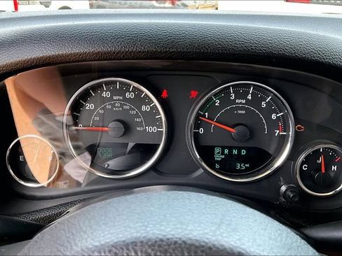 Used 2015 Jeep Wrangler Unlimited Sahara w/ Mopar Chrome Edition Group AWD/4WD image 21