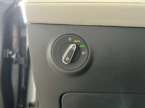 New 2026 Volkswagen Taos S image 17