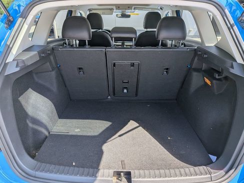Used 2023 Volkswagen Taos SE w/ Panoramic Sunroof Package AWD/4WD image 30