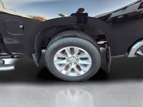 Used 2019 Chevrolet Silverado 1500 LTZ w/ LTZ Premium Package image 21