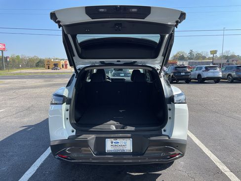 Used 2025 Nissan Murano SL image 16