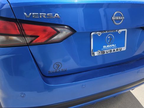 Used 2023 Nissan Versa SV FWD image 7