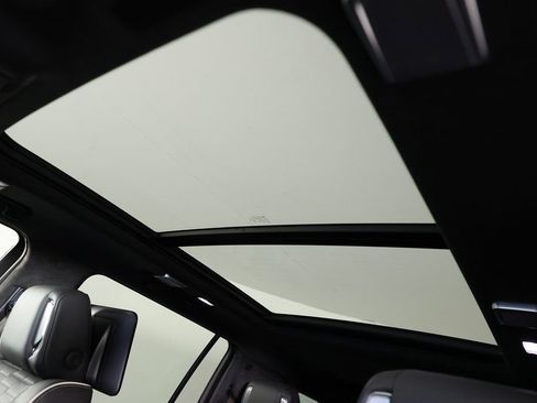 Used 2026 Cadillac Escalade ESV V image 43