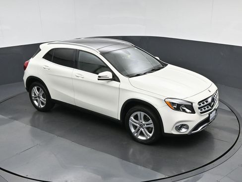 Used 2018 Mercedes-Benz GLA 250 4MATIC image 59