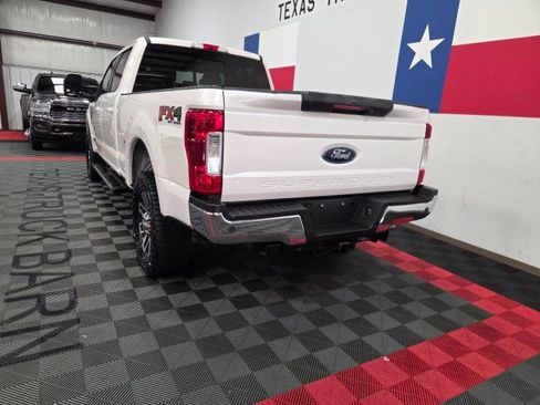 Used 2019 Ford F250 Lariat w/ Lariat Ultimate Package AWD/4WD image 11