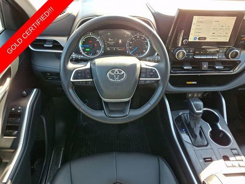 Certified 2025 Toyota Highlander XLE AWD/4WD image 15