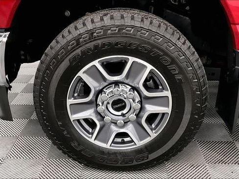 Used 2023 Ford F250 Lariat image 10