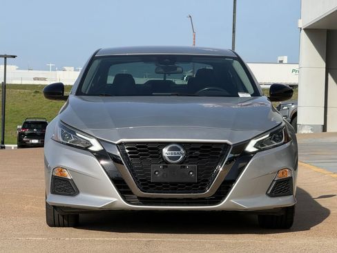 Used 2022 Nissan Altima 2.5 SR image 3
