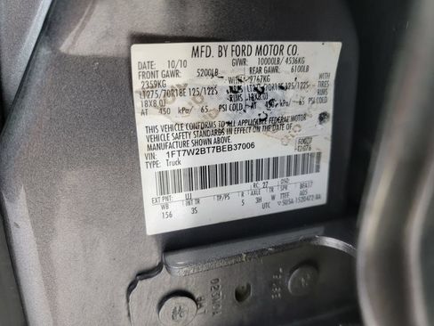 Used 2011 Ford F250 XLT w/ XLT Premium Pkg AWD/4WD image 28