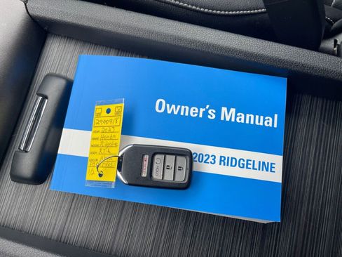 Used 2023 Honda Ridgeline RTL image 4