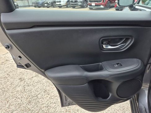 Used 2025 Honda HR-V LX image 22