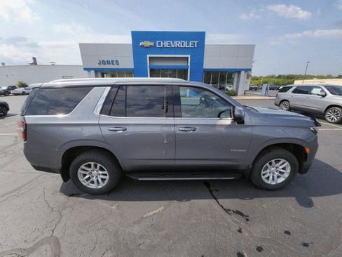 Used 2022 Chevrolet Tahoe LT w/ Luxury Package image 6