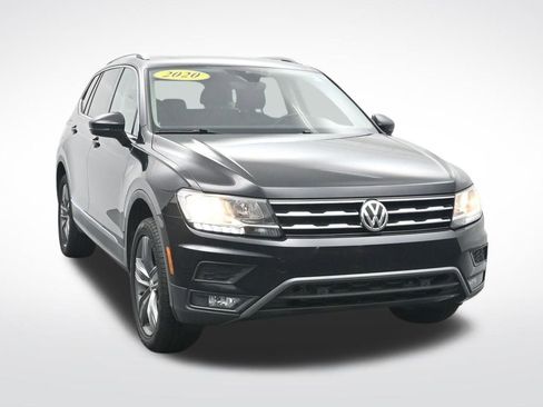 Used 2020 Volkswagen Tiguan SEL image 3