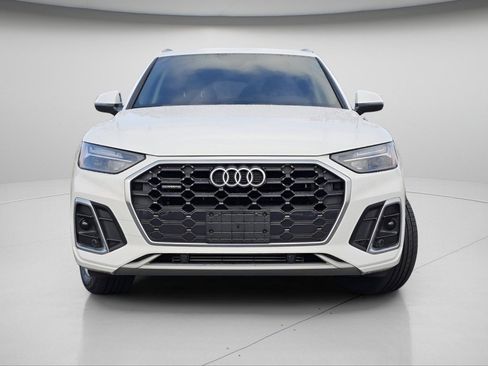 Used 2022 Audi Q5 2.0T Premium image 3