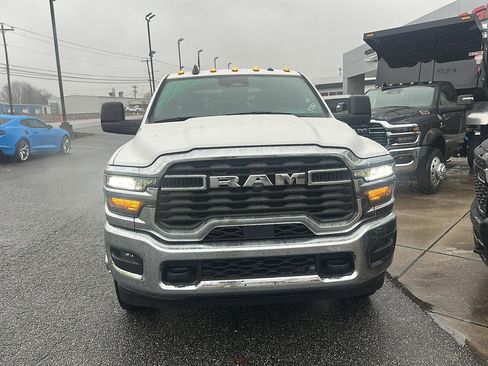 New 2026 RAM 3500 Tradesman w/ Chrome Appearance Group image 2