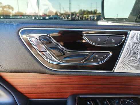 Used 2024 Lincoln Navigator L Reserve w/ Equipment Group 201A AWD/4WD image 27