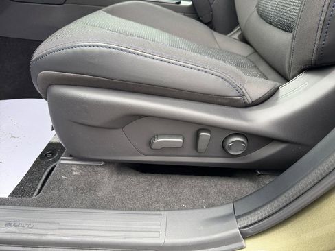 Used 2026 Subaru Forester Premium AWD/4WD image 12